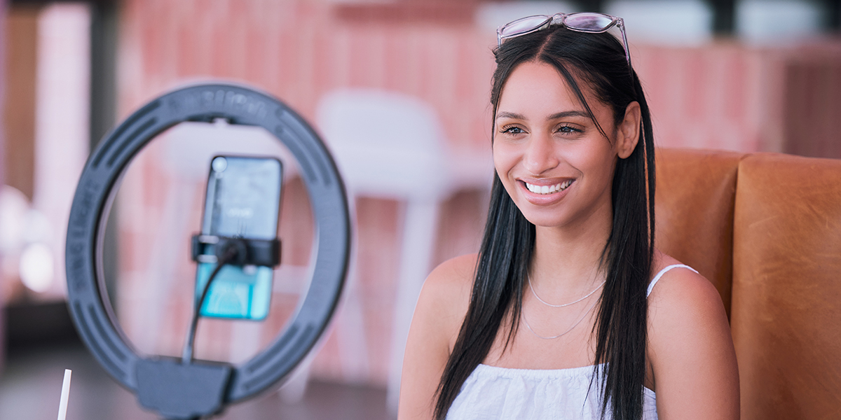 How Local Influencers Are Shaping Travel, Tech & Style in Abu Dhabi